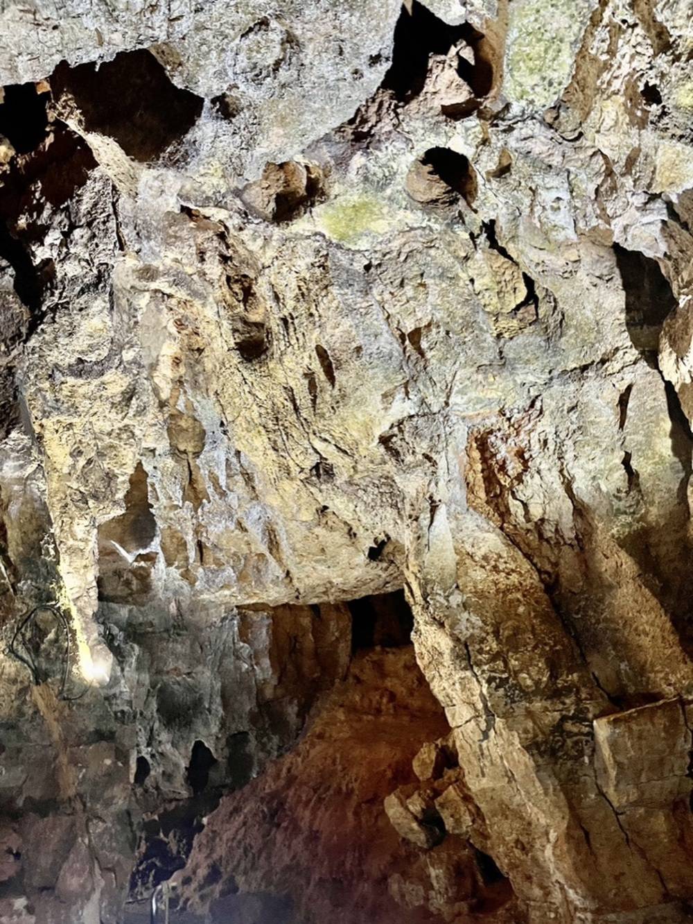 cueva de las calaveras33
