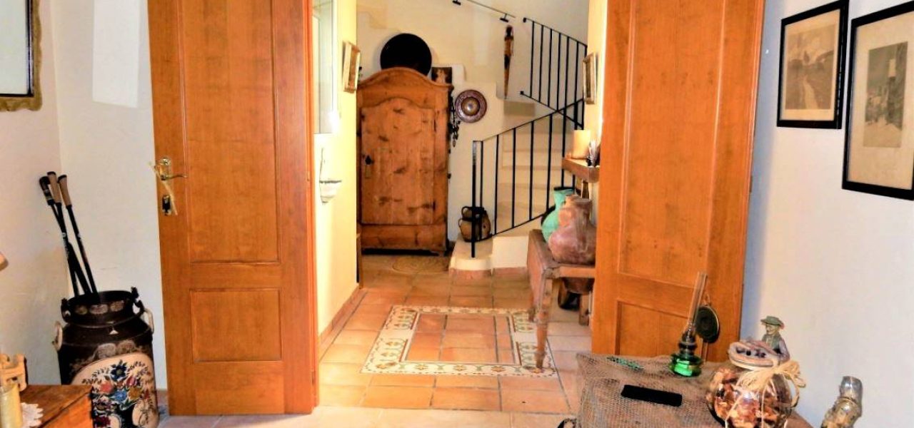 Finca-con-gran-parcela-en-La-Sella-5