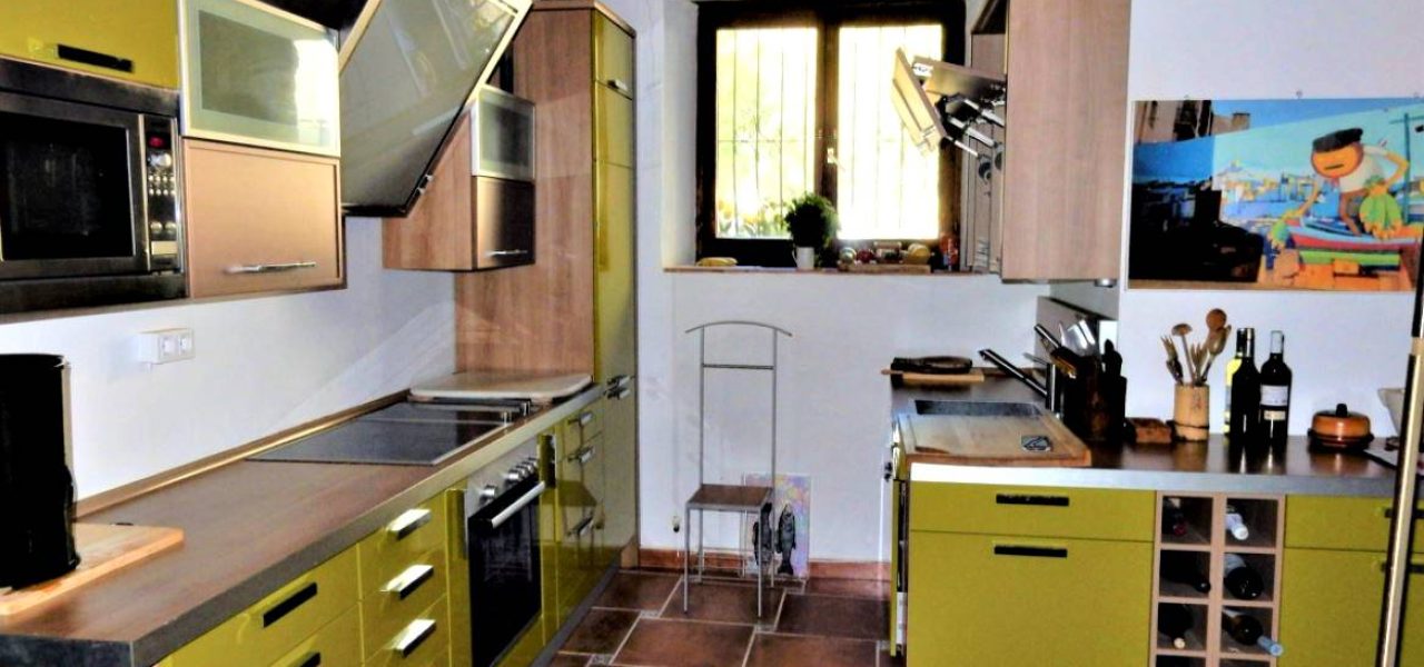 Finca-con-gran-parcela-en-La-Sella-6