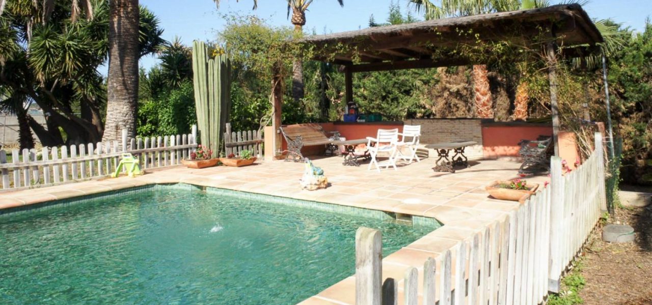 Gran-villa-de-estilo-tradicional-1