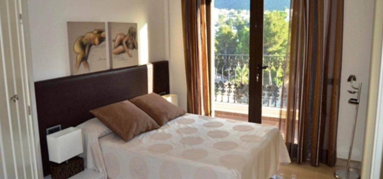 Preciosa-Mansion-con-vistas-al-mar-en-Denia-23