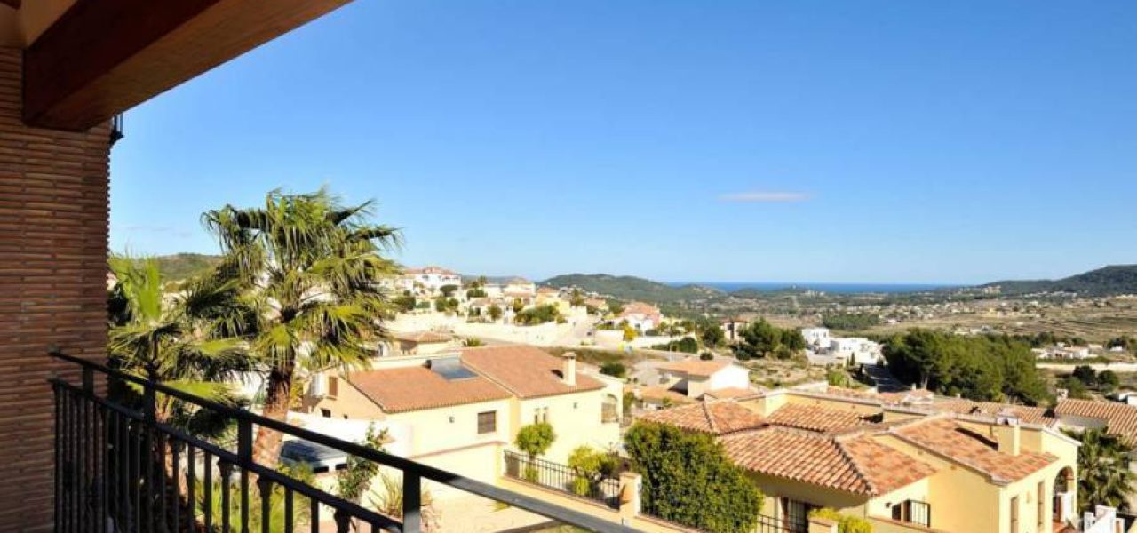 Villa-de-estilo-mediteraneo-con-vistas-al-mar-2