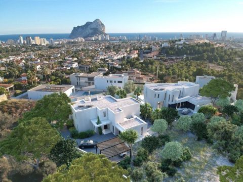 Villa-moderna-de-obra-nueva-con-vistas-panoramicas-al-mar-en-Calpe