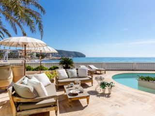 terras frontline beach villa moraira